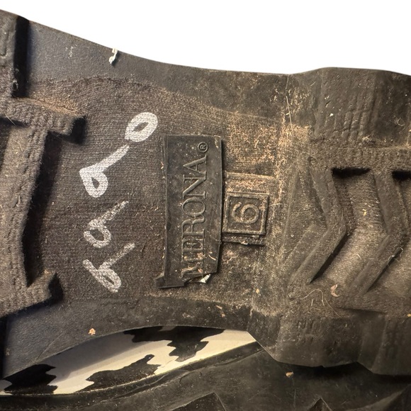 Merona Black and Cream Houndstooth Women's Rain Boots size 6 - Picture 8 of 8